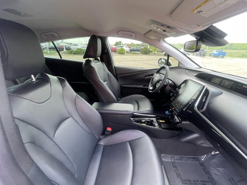 Toyota Prius Vehicle Image 10