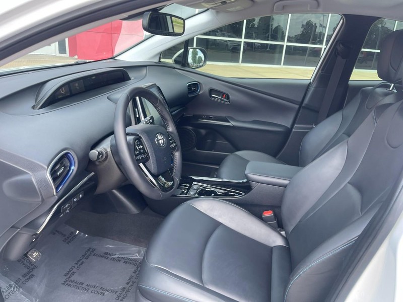 Toyota Prius Vehicle Image 18