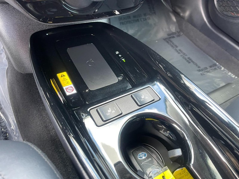 Toyota Prius Vehicle Image 23