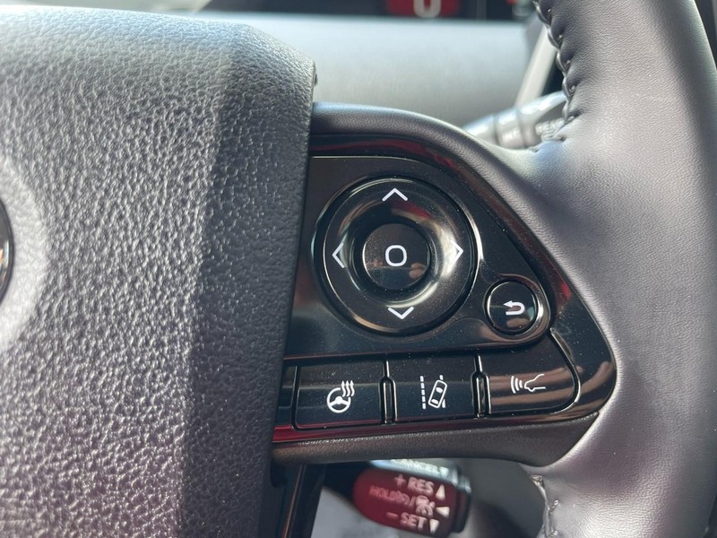 Toyota Prius Vehicle Image 25