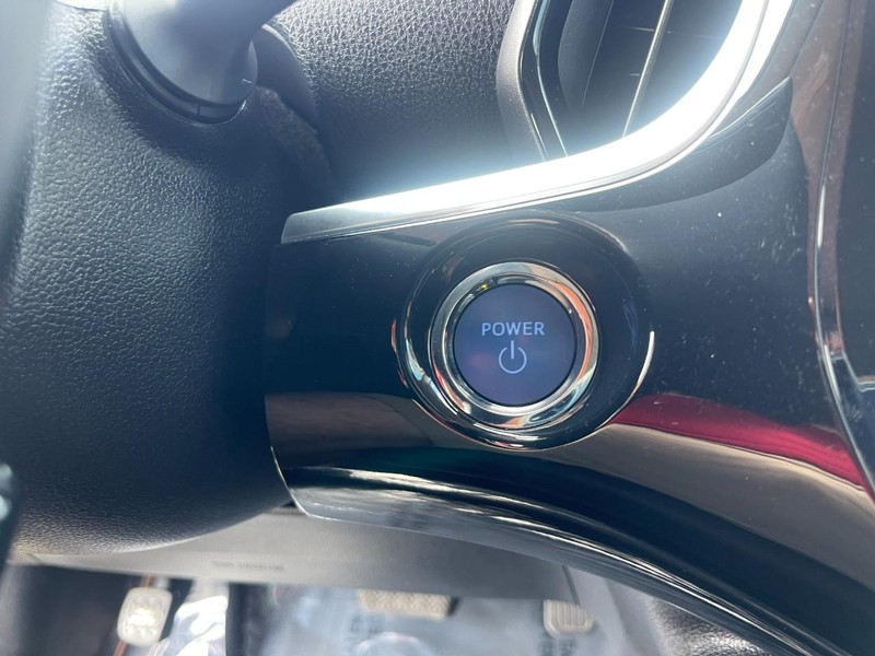 Toyota Prius Vehicle Image 28