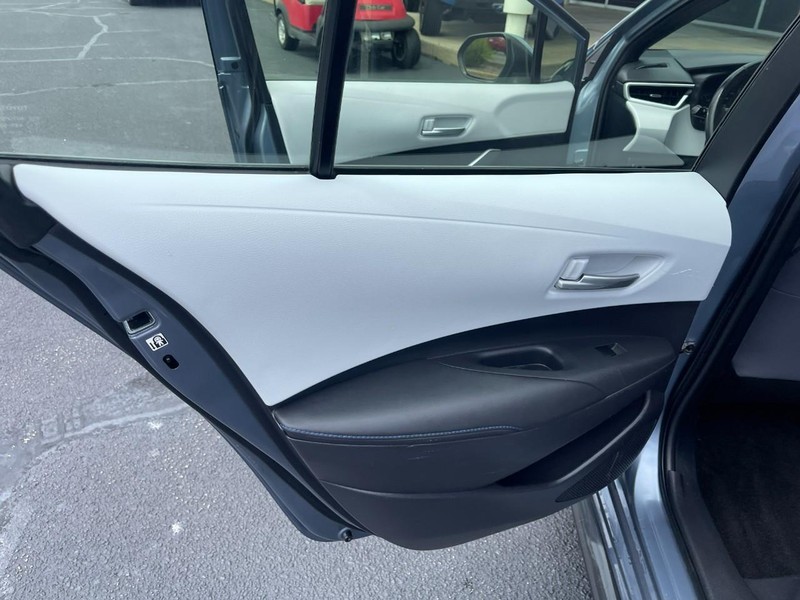 Toyota Corolla Vehicle Image 18