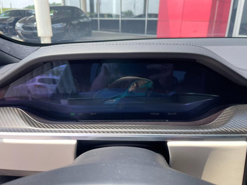 Tesla Model S Vehicle Image 26