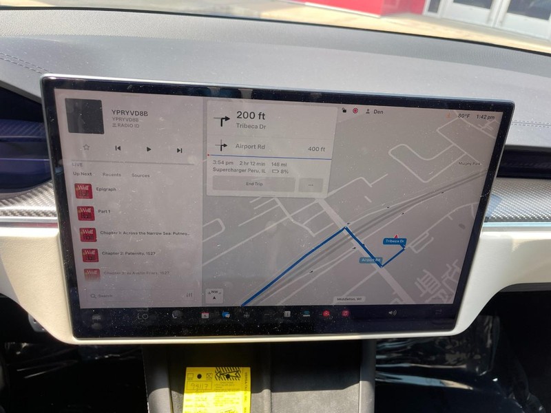 Tesla Model S Vehicle Image 30