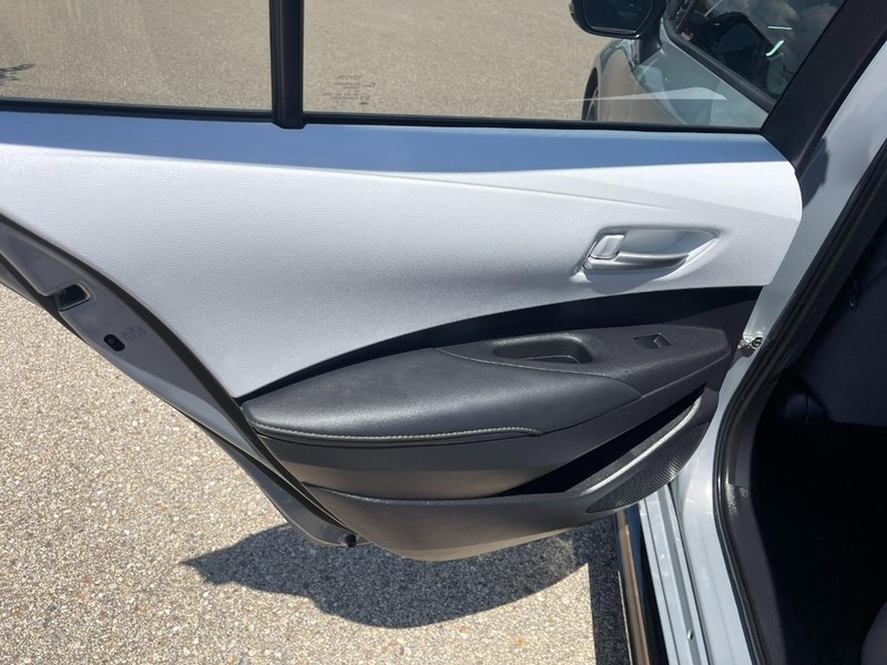 Toyota Corolla Vehicle Image 17