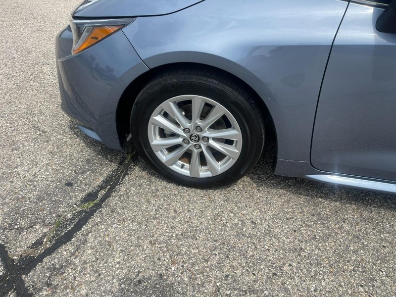 Toyota Corolla Vehicle Image 06