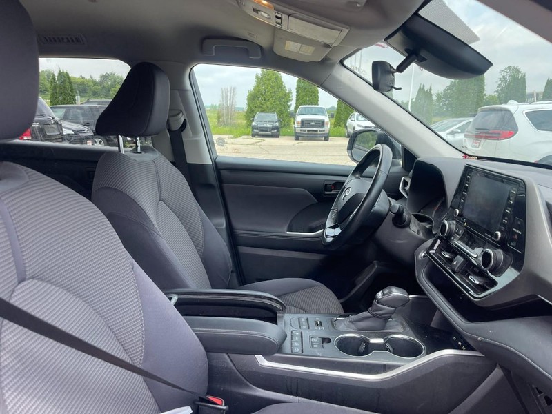 Toyota Highlander Vehicle Image 03