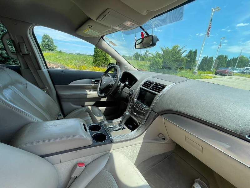 Lincoln MKX Vehicle Image 04