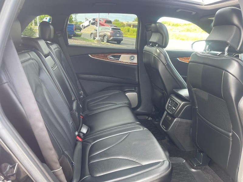 Lincoln MKX Vehicle Image 10
