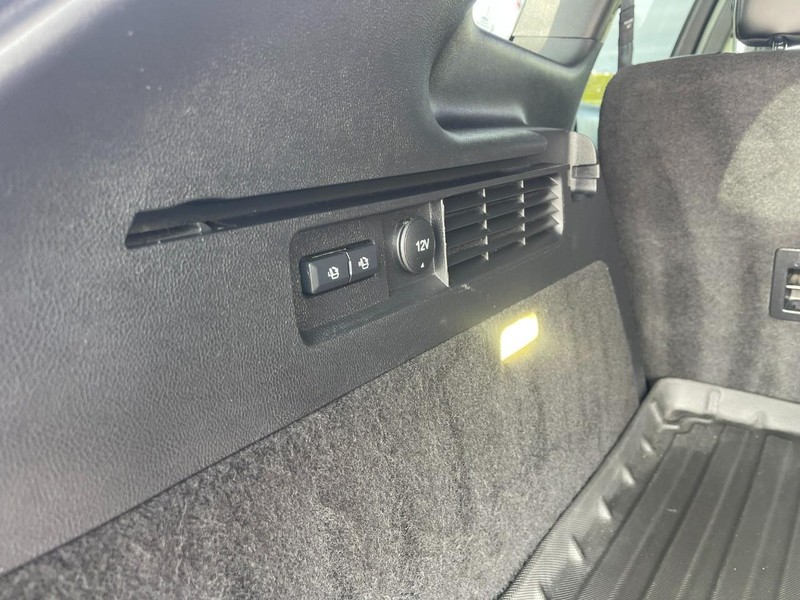 Lincoln MKX Vehicle Image 15