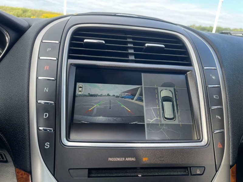 Lincoln MKX Vehicle Image 31