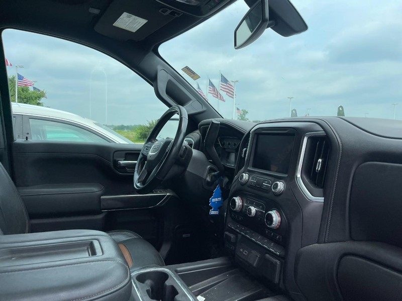 GMC Sierra 1500 Vehicle Image 02