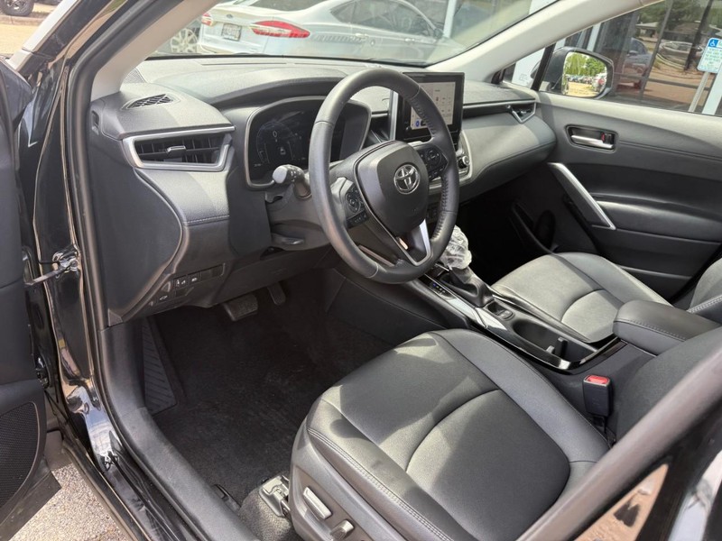 Toyota Corolla Cross Vehicle Image 10