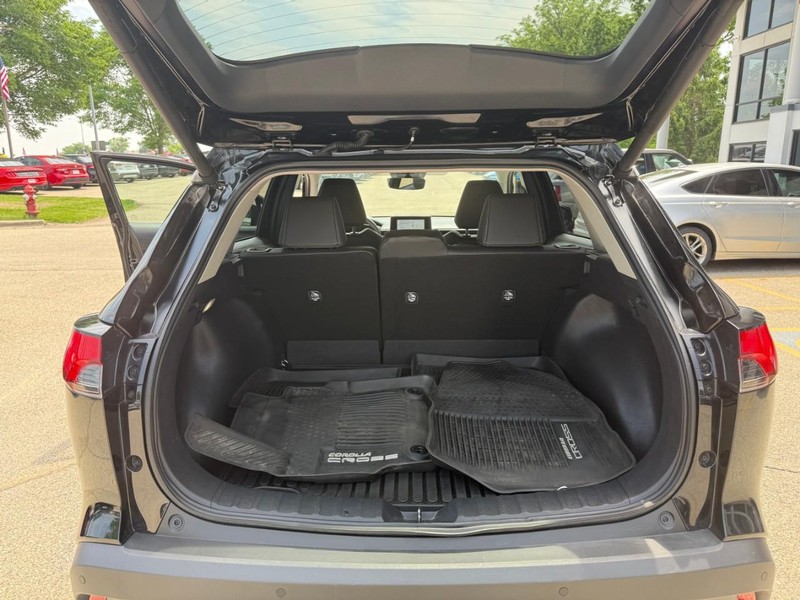 Toyota Corolla Cross Vehicle Image 13