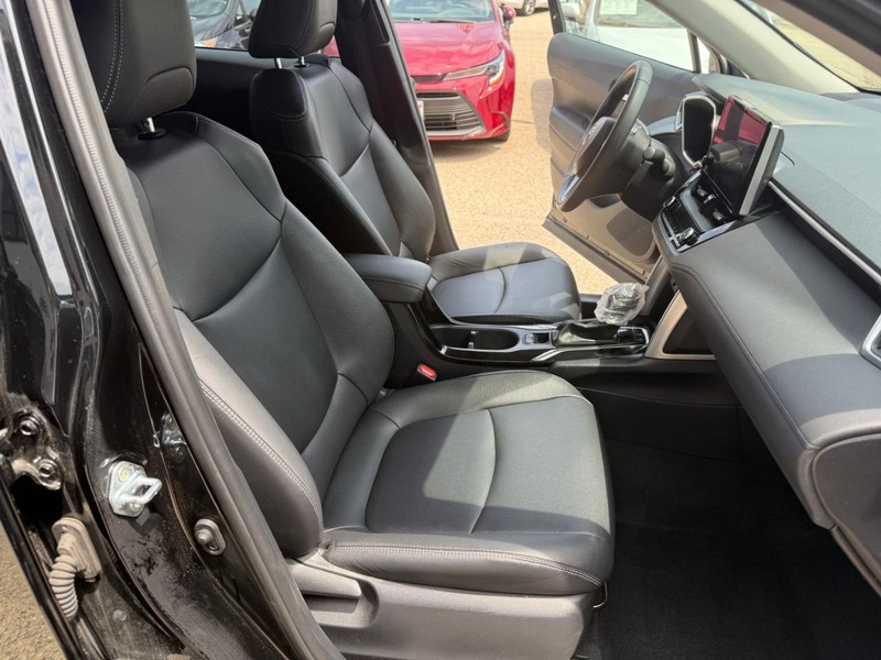 Toyota Corolla Cross Vehicle Image 17