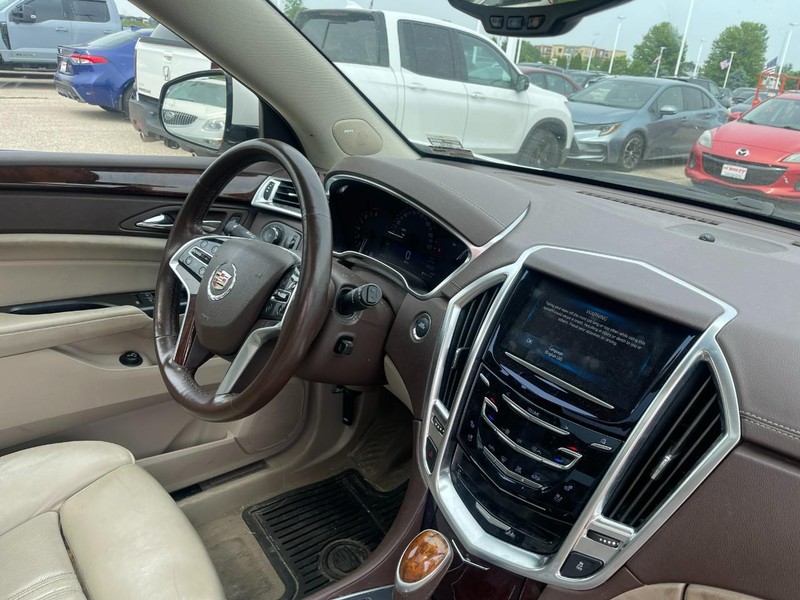 Cadillac SRX Vehicle Image 05