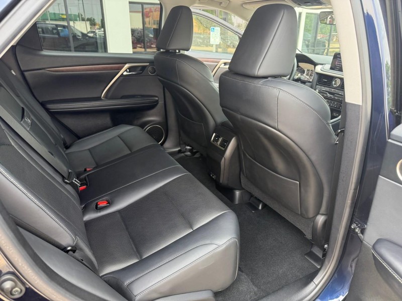 Lexus RX Vehicle Image 17