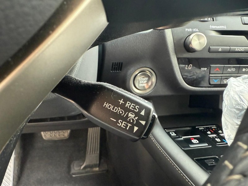 Lexus RX Vehicle Image 27