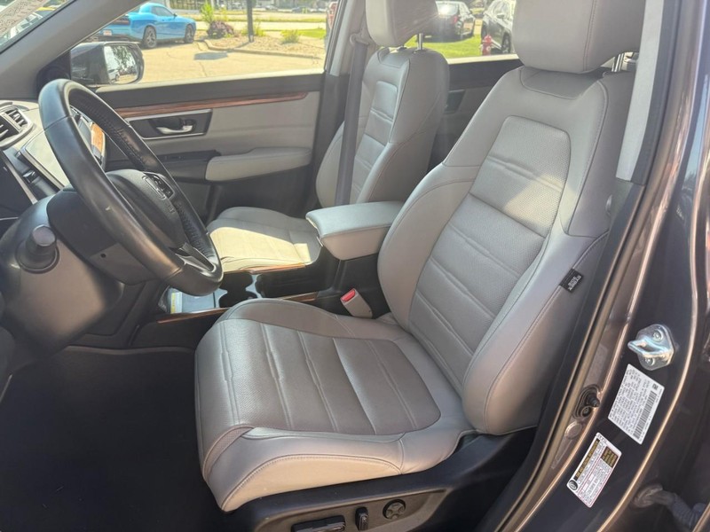 Honda CR-V Vehicle Image 09