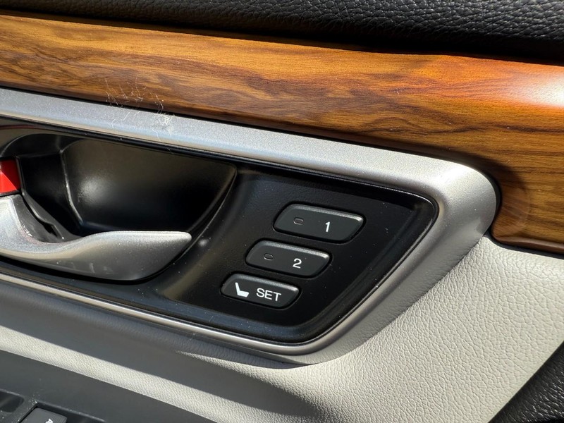Honda CR-V Vehicle Image 19