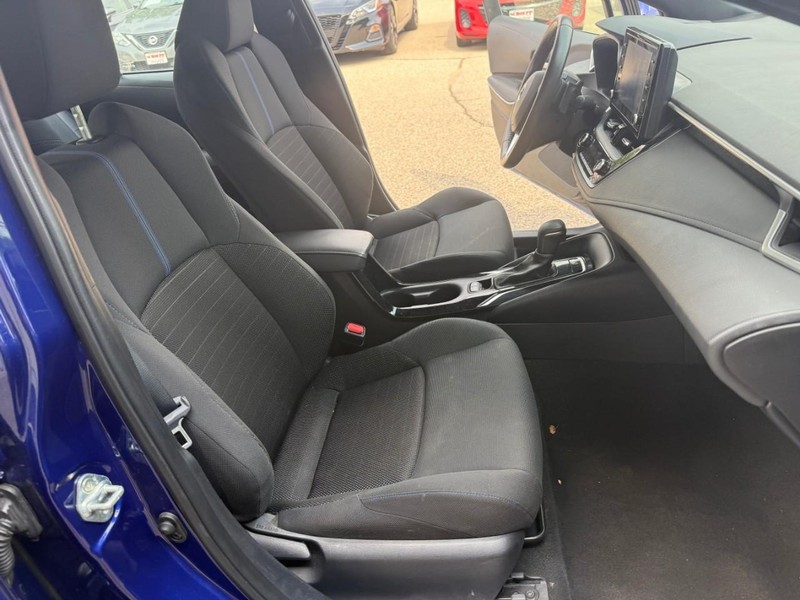 Toyota Corolla Vehicle Image 15