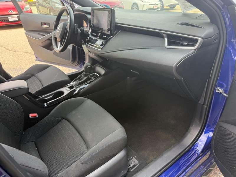 Toyota Corolla Vehicle Image 16