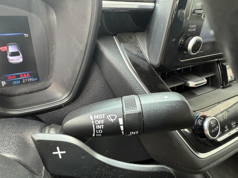 Toyota Corolla Vehicle Image 21