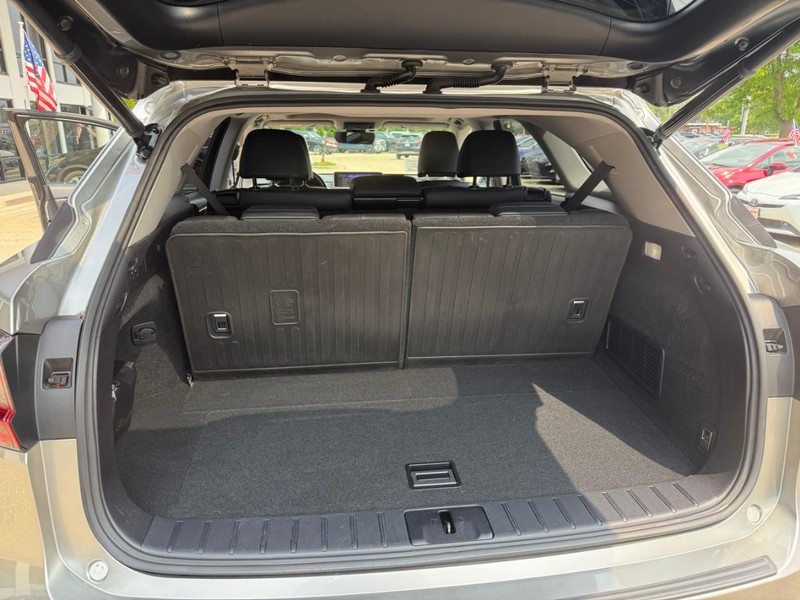 Lexus RX Vehicle Image 13