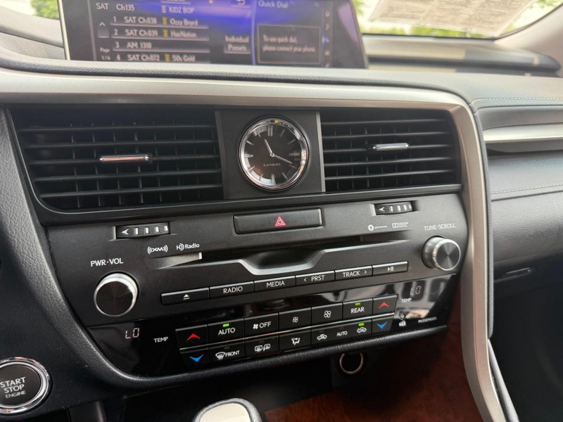 Lexus RX Vehicle Image 29