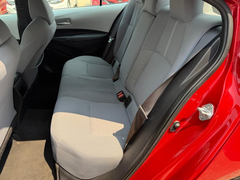 Toyota Corolla Vehicle Image 11