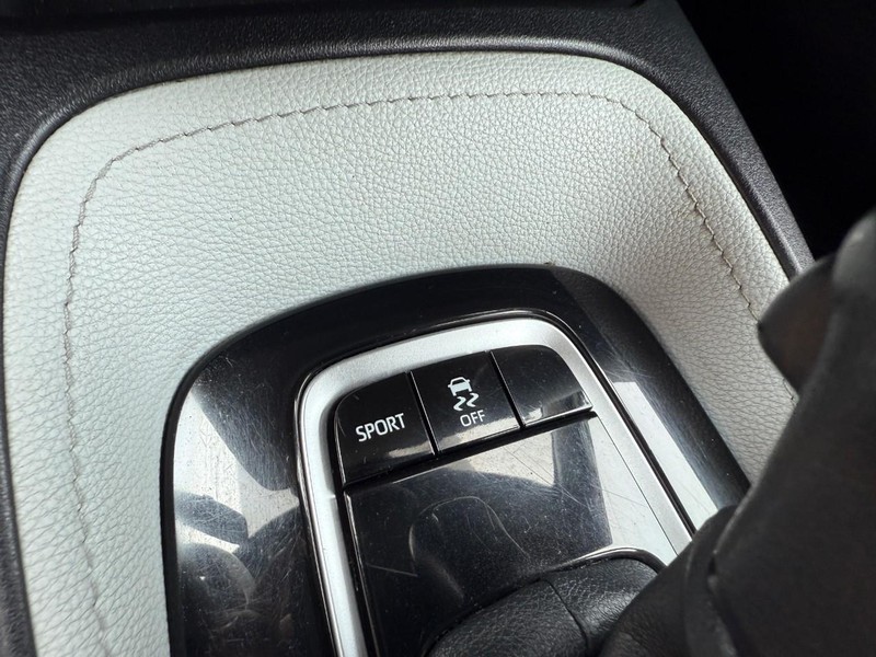 Toyota Corolla Vehicle Image 25