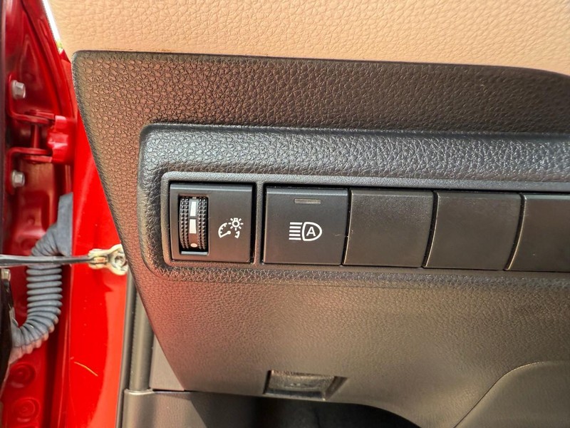 Toyota Corolla Vehicle Image 28