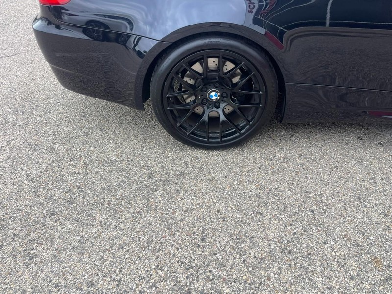 BMW M3 Vehicle Image 09