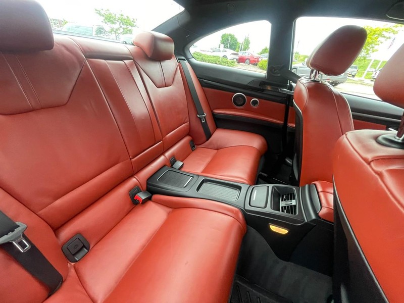 BMW M3 Vehicle Image 12