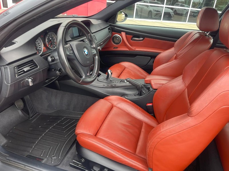 BMW M3 Vehicle Image 16