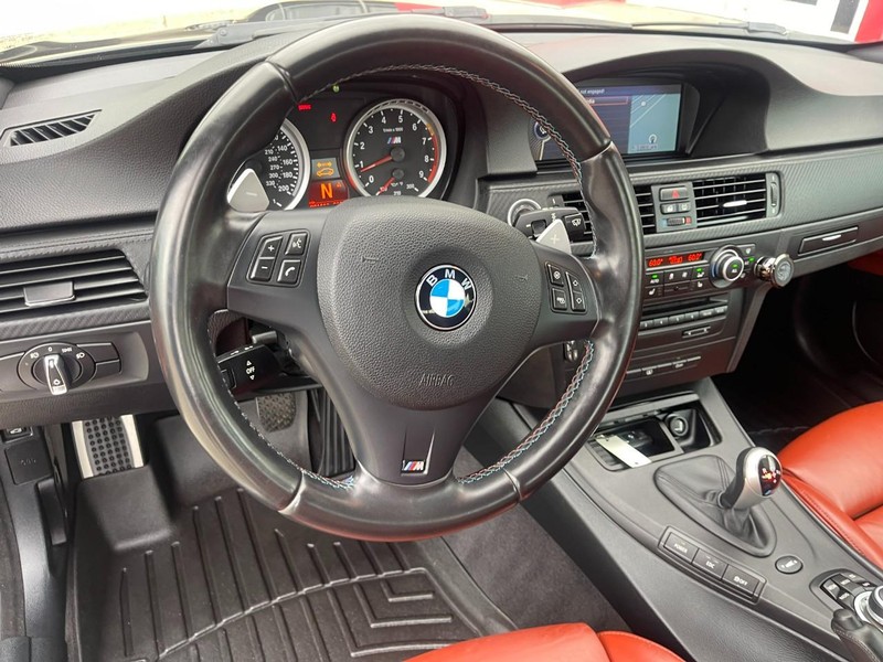 BMW M3 Vehicle Image 20