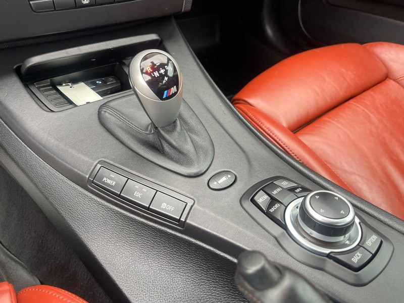 BMW M3 Vehicle Image 29