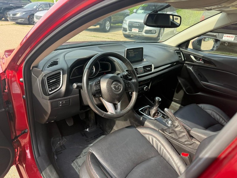 Mazda Mazda3 Hatchback Vehicle Image 11
