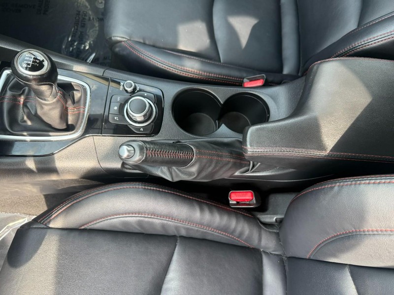 Mazda Mazda3 Hatchback Vehicle Image 19