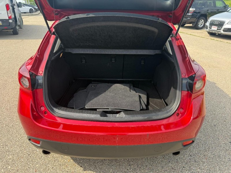 Mazda Mazda3 Hatchback Vehicle Image 35