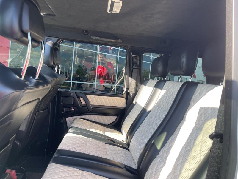 Mercedes-Benz G-Class Vehicle Image 16