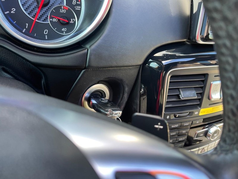 Mercedes-Benz G-Class Vehicle Image 33