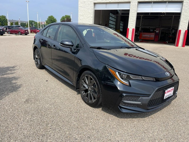 Toyota Corolla Vehicle Image 02