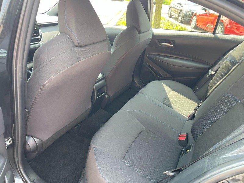 Toyota Corolla Vehicle Image 12