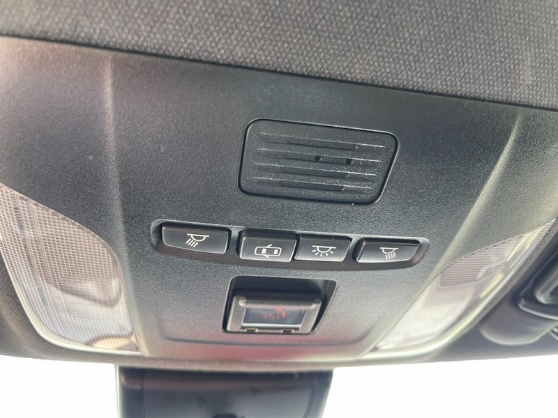 Toyota Corolla Vehicle Image 25