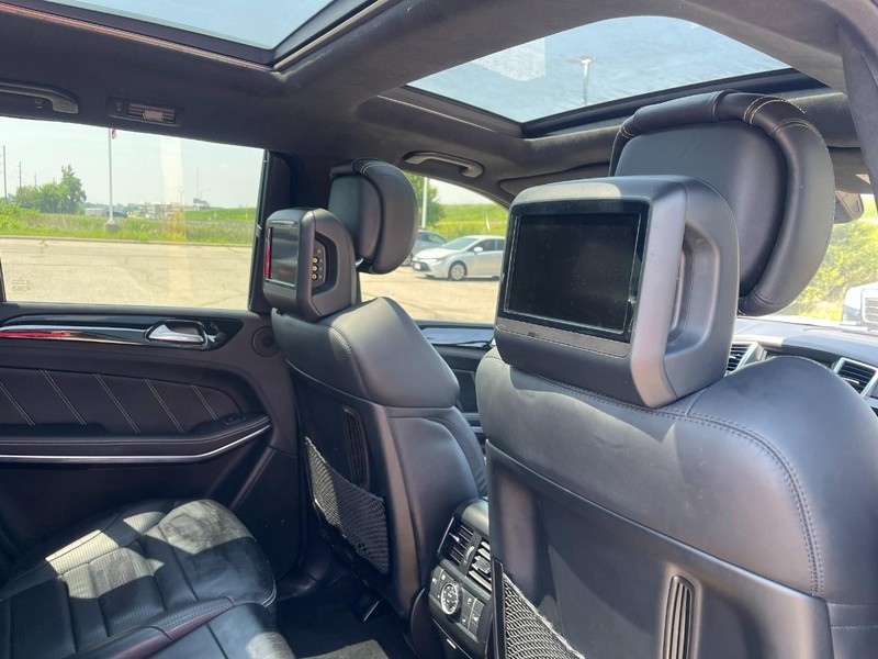 Mercedes-Benz GL-Class Vehicle Image 05