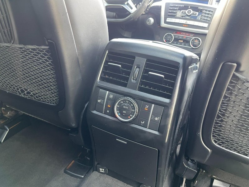 Mercedes-Benz GL-Class Vehicle Image 19