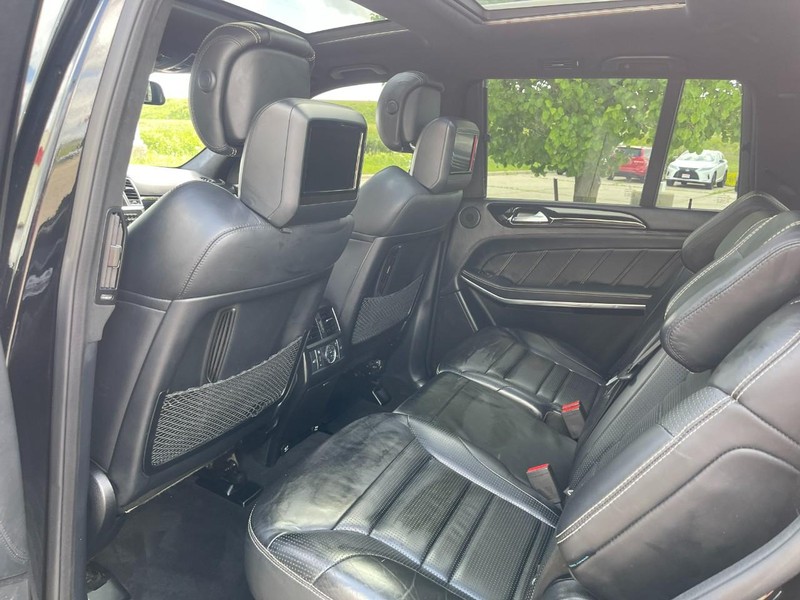 Mercedes-Benz GL-Class Vehicle Image 23