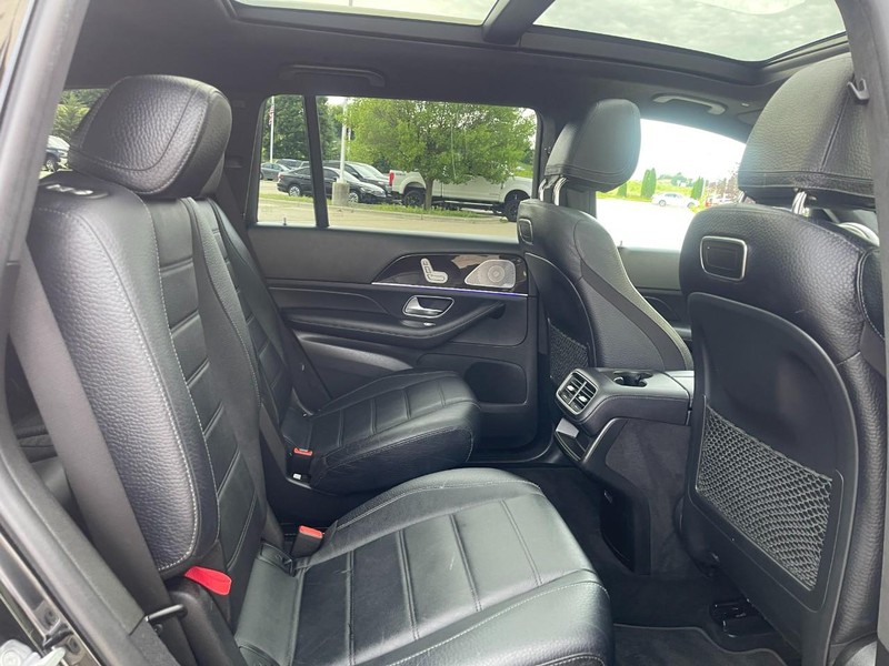 Mercedes-Benz GLS Vehicle Image 14