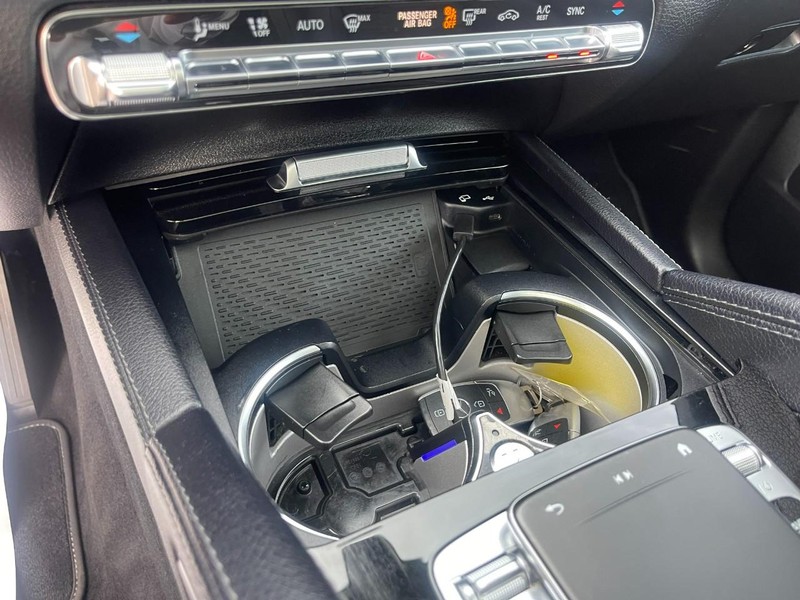 Mercedes-Benz GLS Vehicle Image 37
